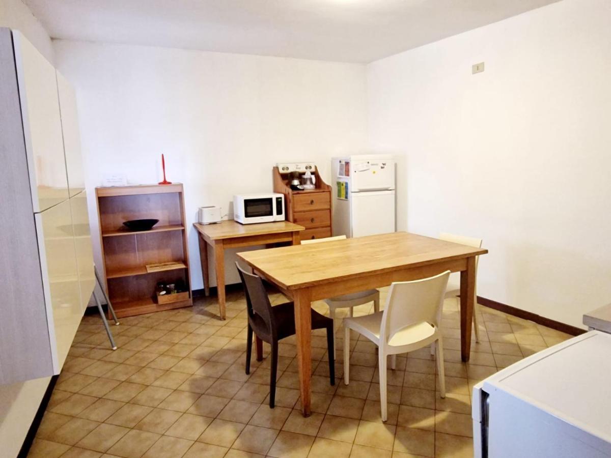 Borgo Volciano Garda Lake App.2 Roe Exterior foto